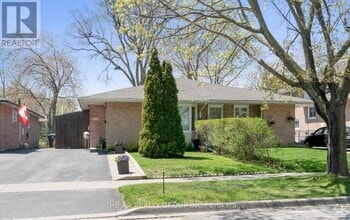 Building Photo - 1502 Thetford Ct