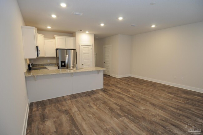 Foto del edificio - 1535 Iroquois Ct