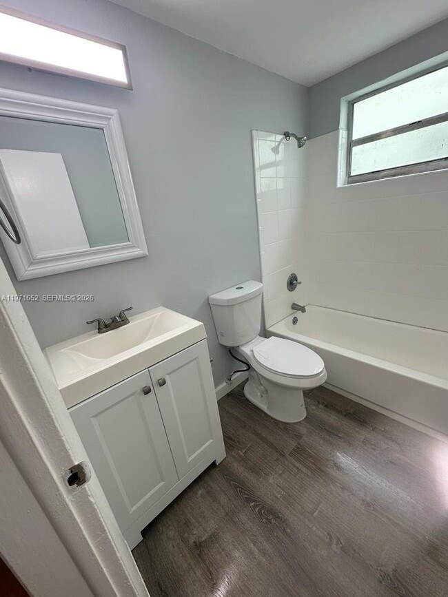 Foto del edificio - 1346 Alton Rd