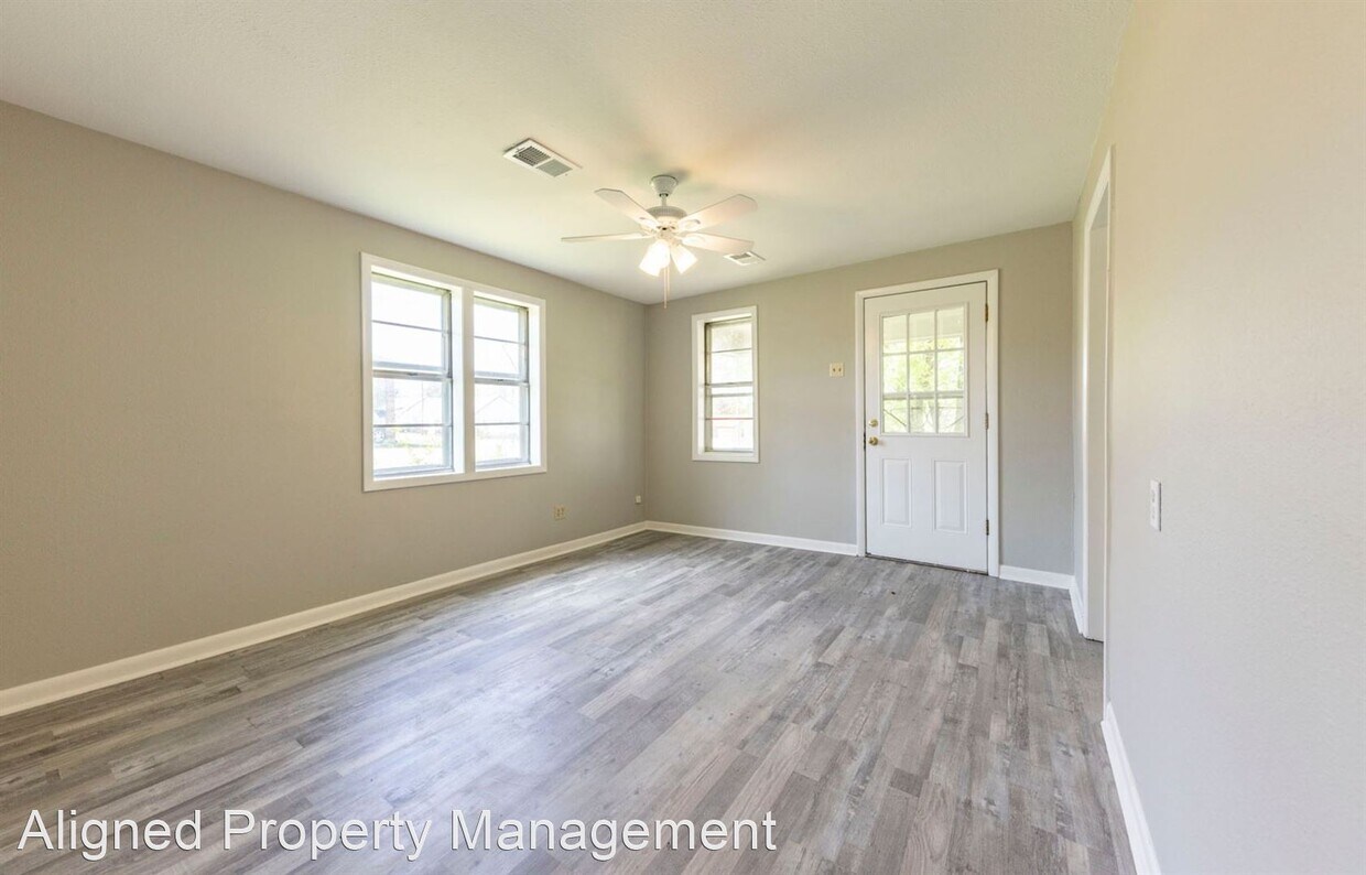 287 Patton St, Clinton, AR 72031 House Rental in Clinton, AR