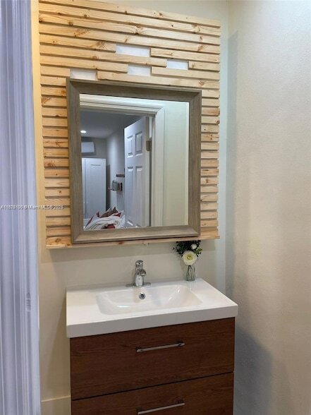 Foto del edificio - 10271 NW 66th St
