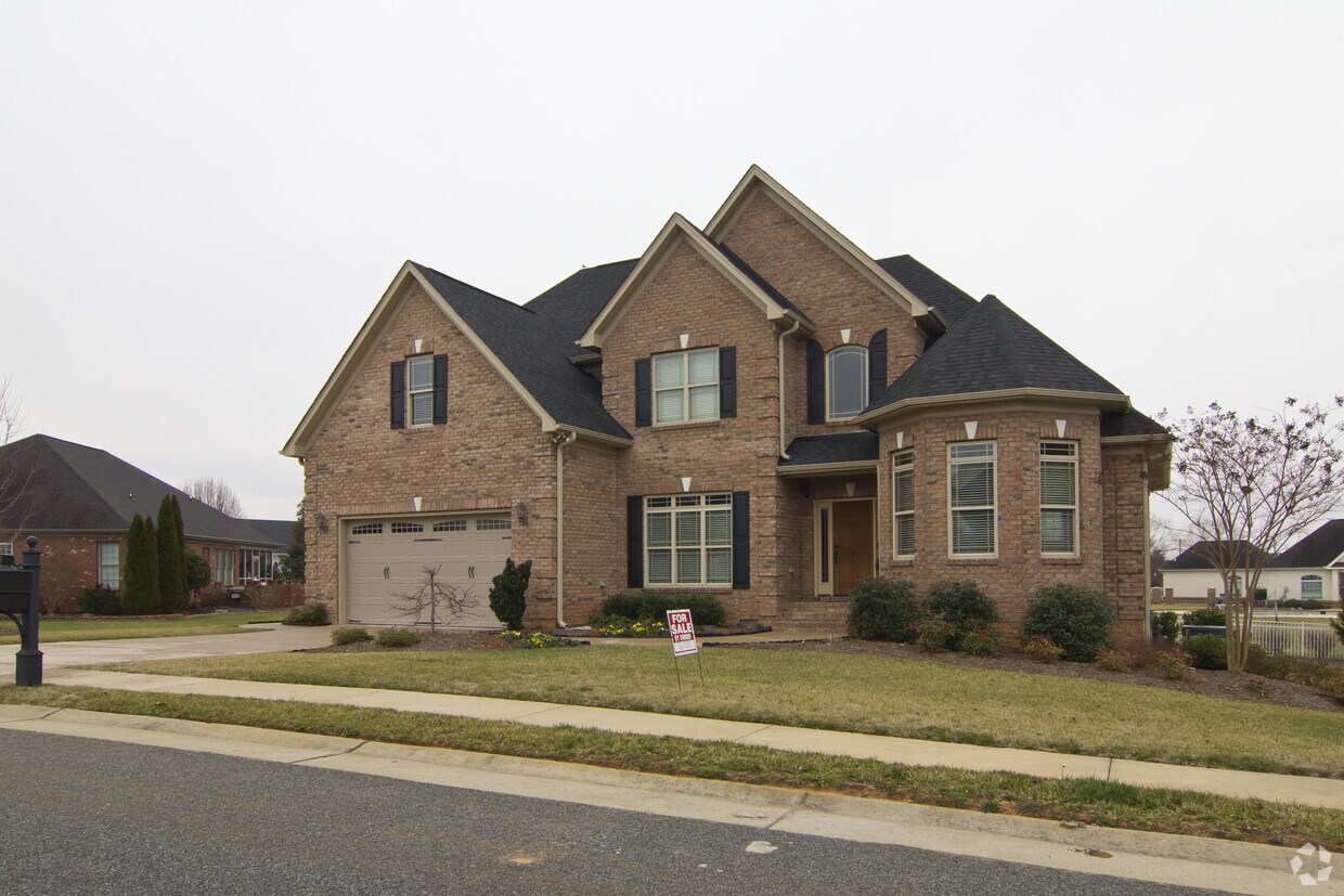 Building Photo - 3 Wexford Cir
