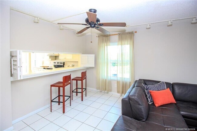 Foto del edificio - 2641 NE Ocean Blvd