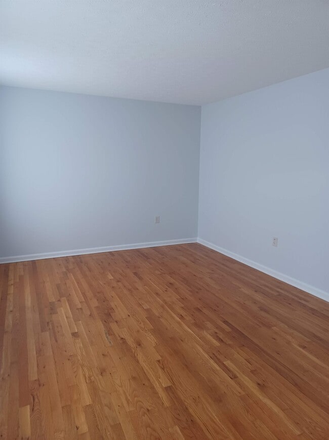 Building Photo - 142 Nottoway Dr