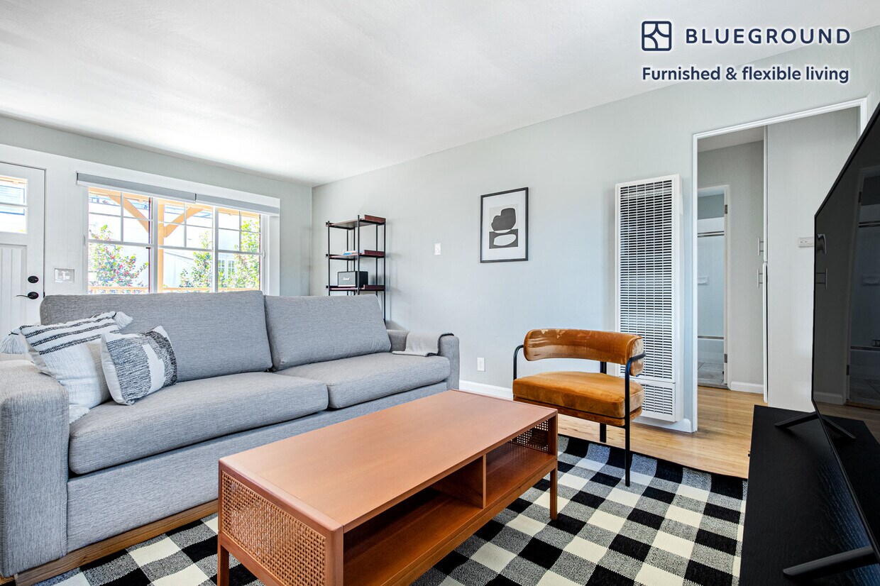 Foto principal - 317 Hawthorne Ave