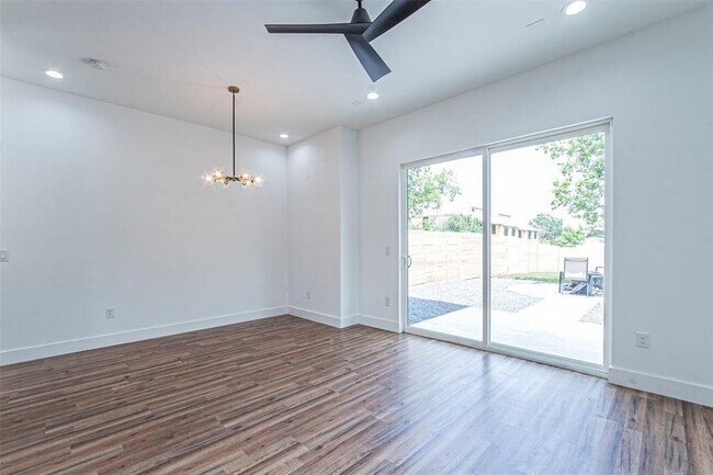 Building Photo - 7107 Bethune Ave