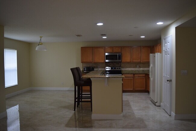 Foto del edificio - 2806 SW Seaside Rd