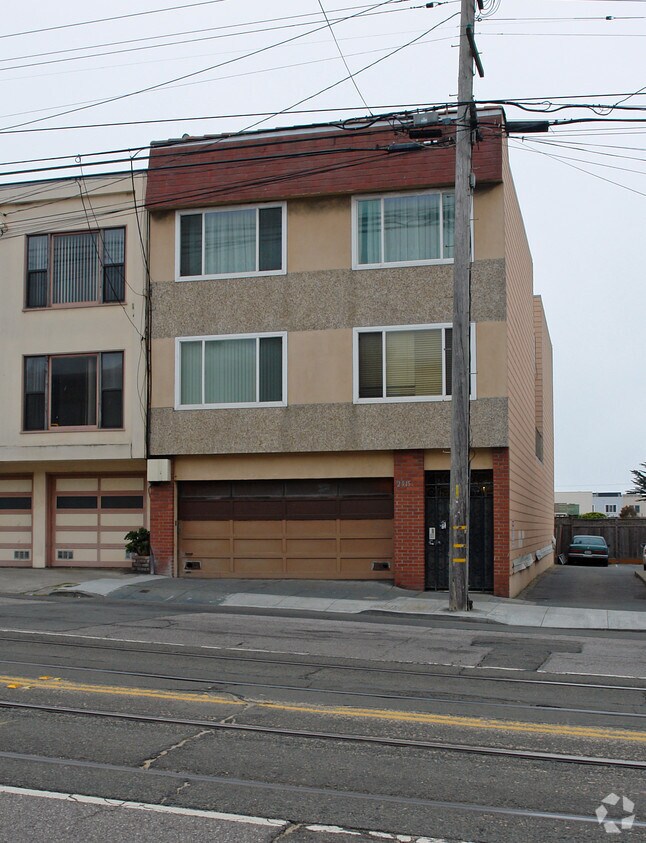 Primary Photo - 2915 Taraval St