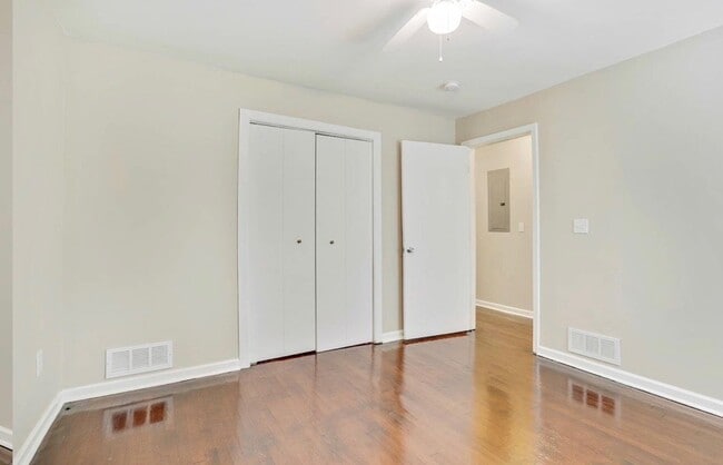 Building Photo - 808 Bisson Loop