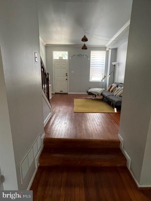 Primary Photo - 2011 E Fairmount Ave