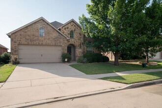 Building Photo - 504 Hummingbird Dr