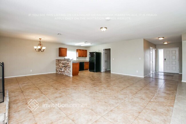 Foto del edificio - 3439 E Pueblo Ave
