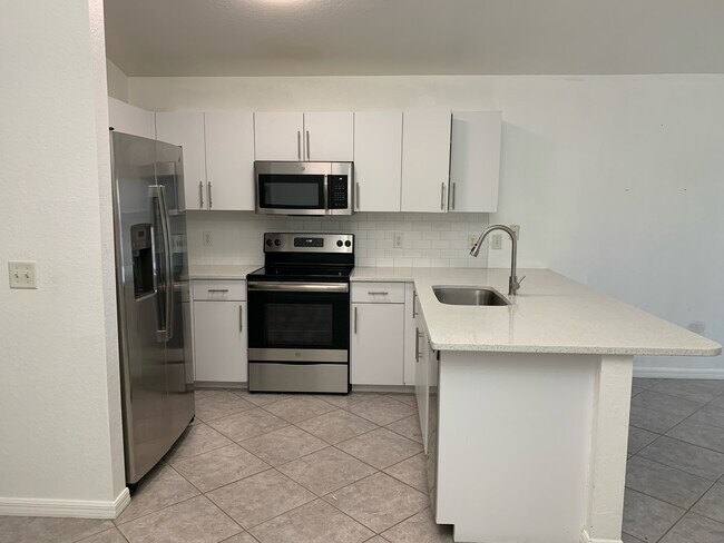Foto del edificio - 1242 SE 24th Ave
