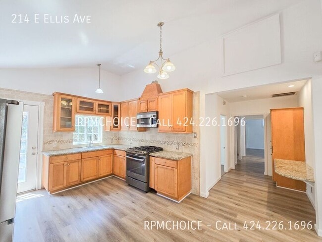 Building Photo - 214 E Ellis Ave