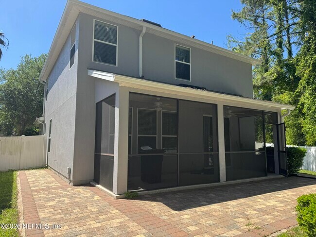 Foto del edificio - 894 Quiet Stone Ln