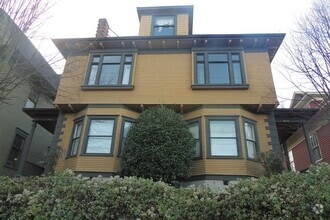 Building Photo - 1419 Boylston Ave