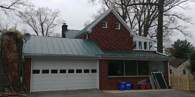 Foto del edificio - 23630 Woodfield Rd
