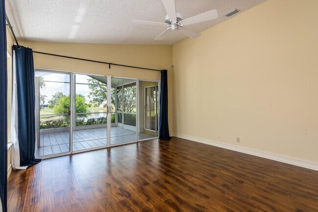 Foto del edificio - 8889 Odell Dr