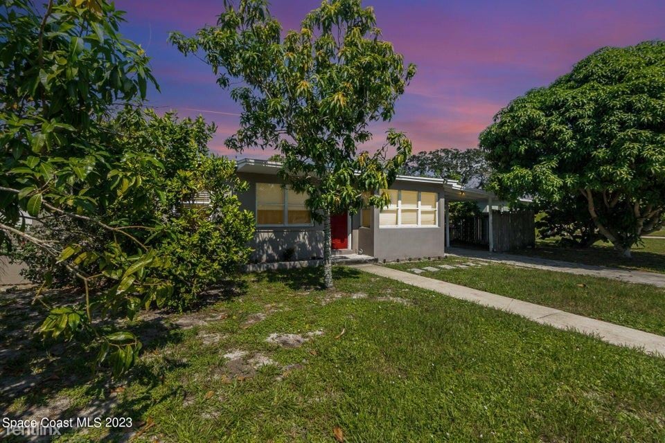 Primary Photo - 3 br, 1 bath House - 1172 Wild Rose Dr NE