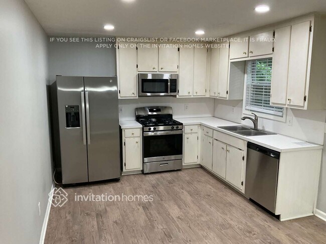 Foto del edificio - 3795 Cherokee Overlook Dr