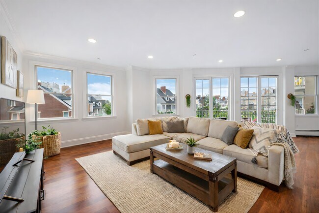 Foto del edificio - 205 Shearwater Ct W