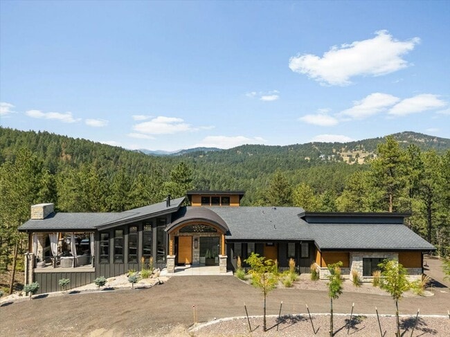 Building Photo - 21429 Trappers Trail