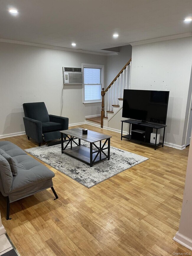 Foto del edificio - 278 Devonshire Dr