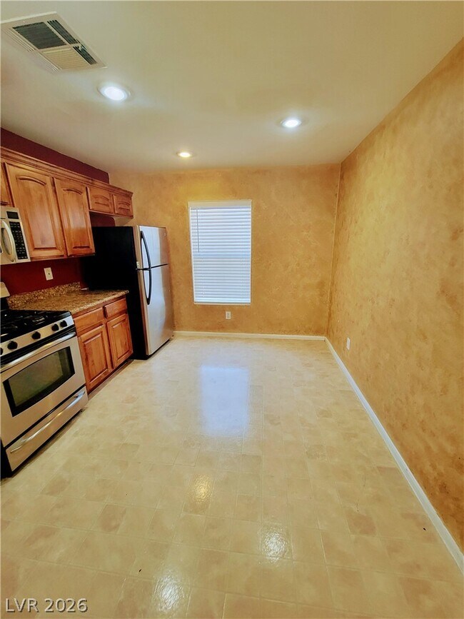 Building Photo - 5057 W Eldorado Ln