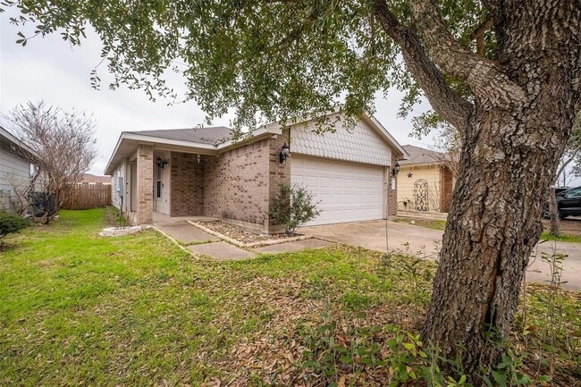 Building Photo - 5813 Angel Dr