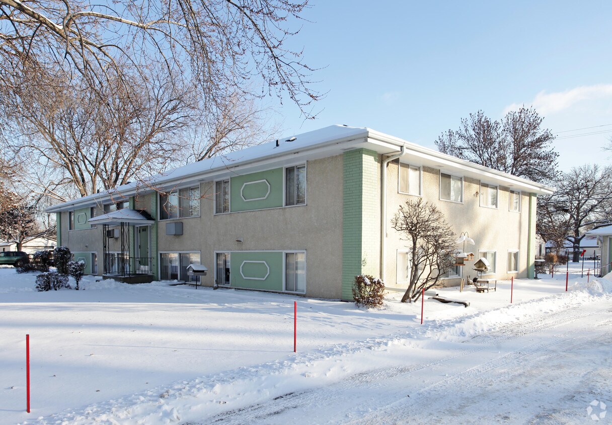 8601 Nicollet Ave S, Bloomington, MN 55420 Apartments in Bloomington