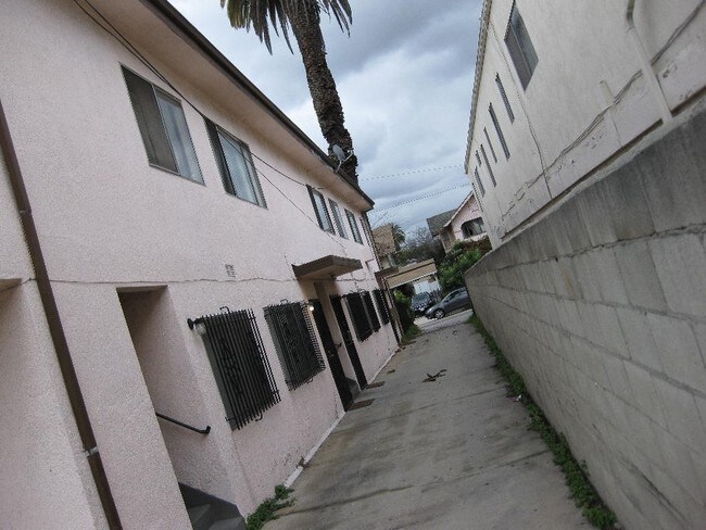 Building Photo - 1617 Arlington Ave