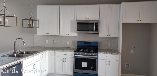 Foto del edificio - 3 br, 2 bath House - 1878 W Roby Ave