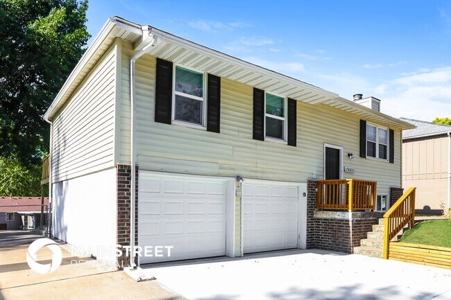 Building Photo - 19801 E Millhaven St