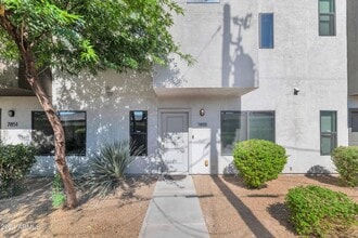 Building Photo - 7855 N 20th Glen