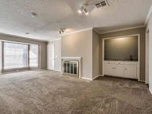 Interior Photo - La Villa