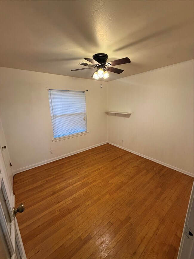 Foto del edificio - 8602 Glenlea St