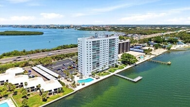 Building Photo - 7200 Sunshine Skyway Ln S