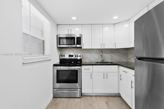 Foto del edificio - 1109 NE 6th Ave