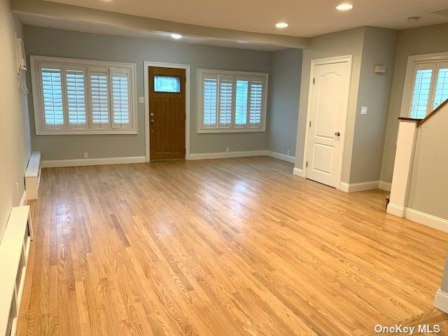 Foto del edificio - 449 E Olive St