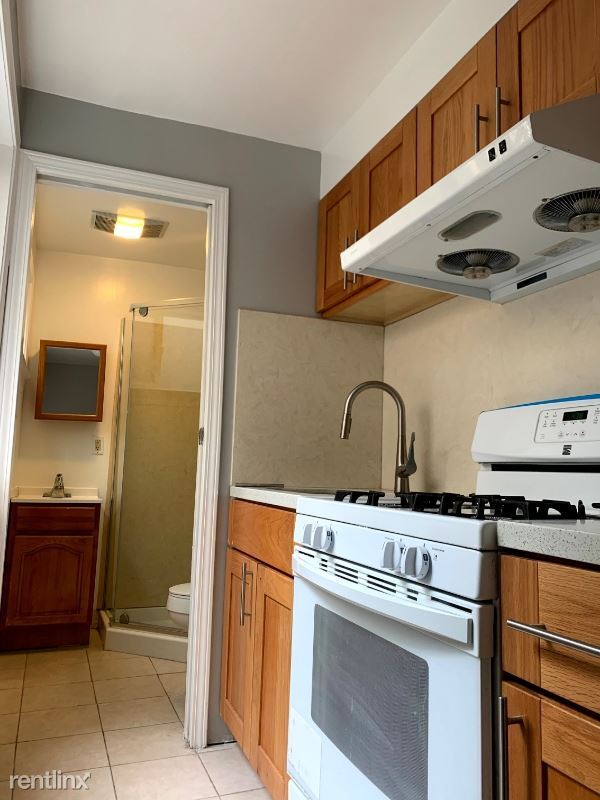 Building Photo - 151 Evergreen Ave