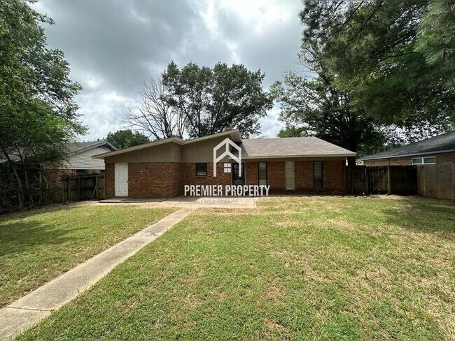 Building Photo - 4122 Meadow Creek Rd