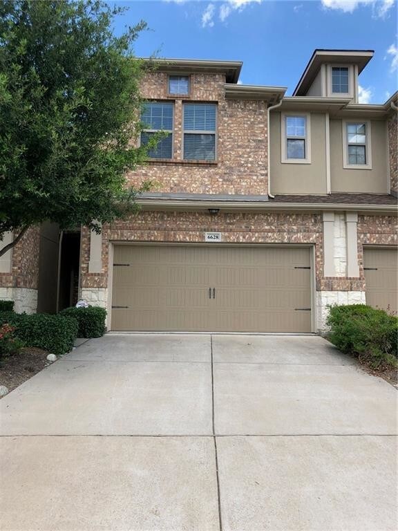 Foto principal - 6628 Rutherford Rd