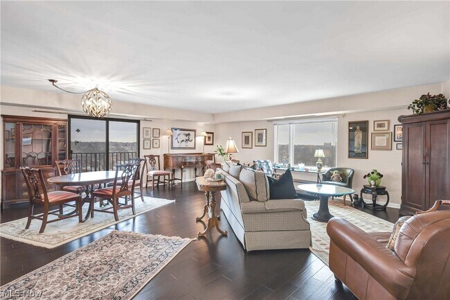 Foto del edificio - 12500 Edgewater Dr