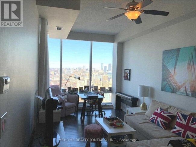 Building Photo - 295 Adelaide St W