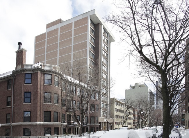 Briar Place Apartments - 516 W. Briar Pl.