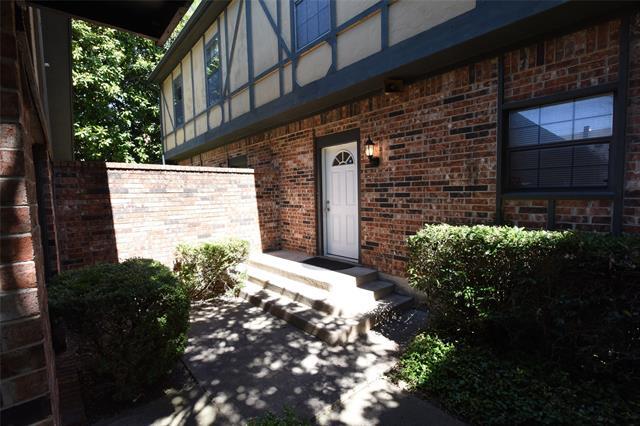 Building Photo - 5731 Penrose Ave