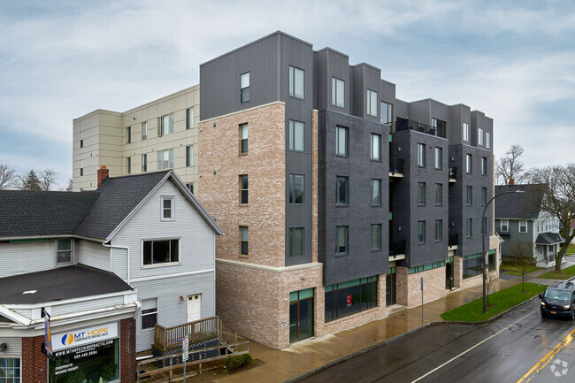 Building Photo - The Lofts at Gold Street