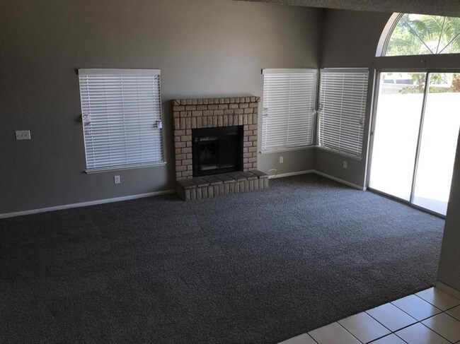 Building Photo - 7118 Shadow Crest Dr