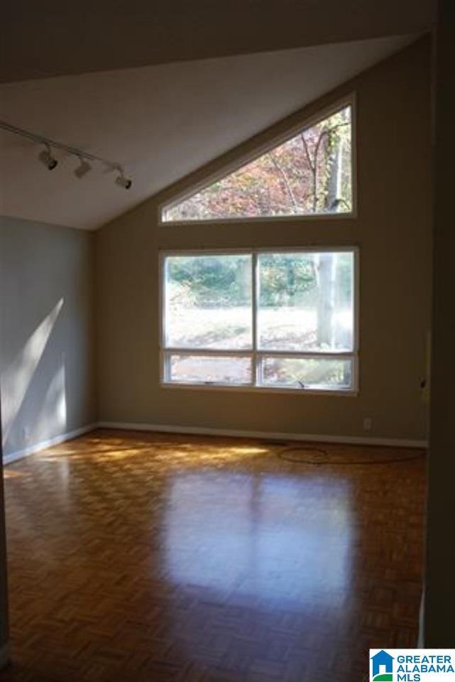 Building Photo - 5136 Selkirk Dr