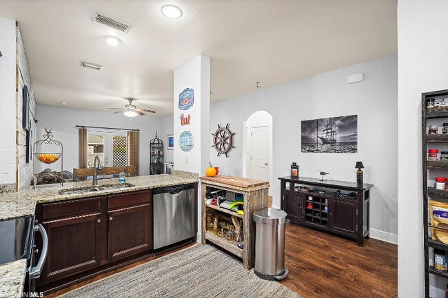 Foto del edificio - 1749 Covington Ln